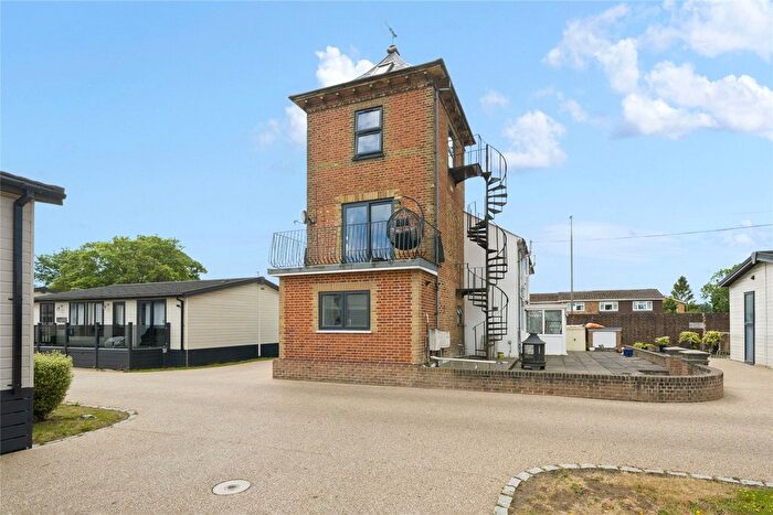 1 Bedroom Semi Detached House To Rent In Chertsey Lane, Staines-Upon-Thames, Surrey, TW18