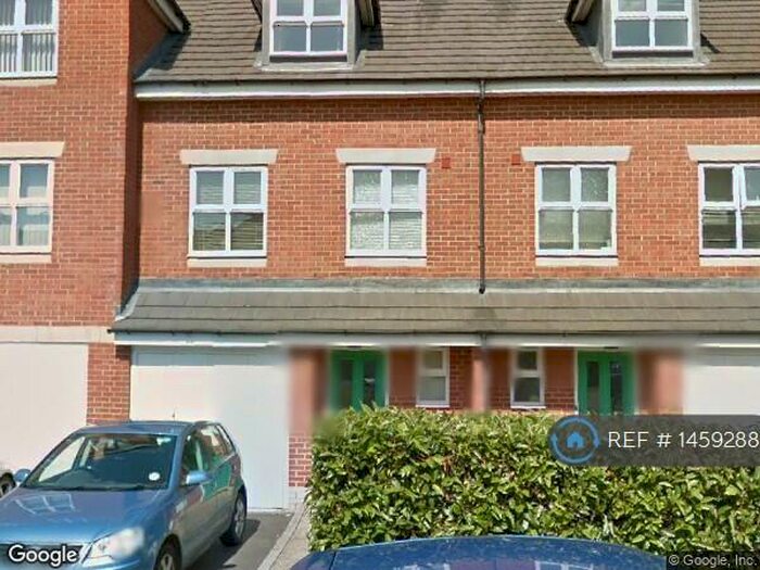 3 Bedroom Terraced House To Rent In Usher Close, Bedford, MK42