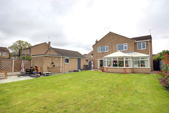 4 Bedroom Detached House For Sale In Northfield Close, South Cave, Brough, HU15