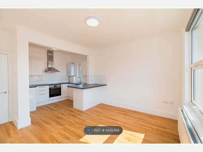 1 Bedroom Flat To Rent In Footscray Road, London, SE9