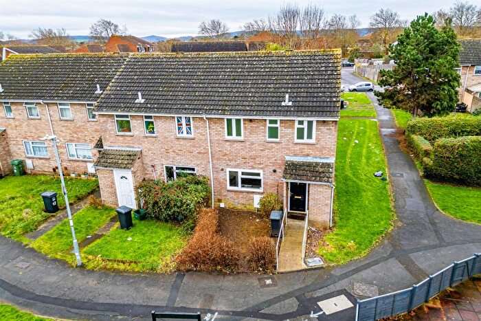 3 Bedroom Semi Detached House For Sale In Cosmetic Updating | Wsm, BS22