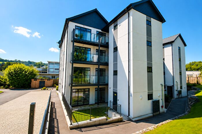 1 Bedroom Apartment For Sale In The Yard, Lostwithiel, PL22