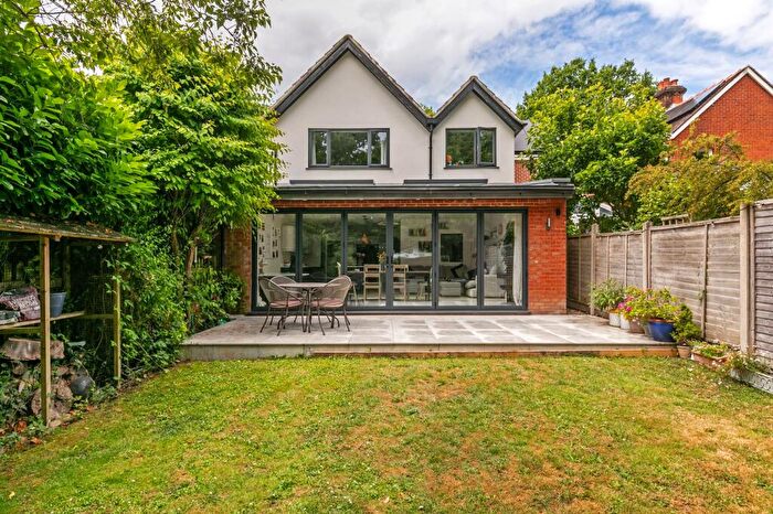 3 Bedroom Semi-Detached House For Sale In Otterbourne Road, Shawford, SO21