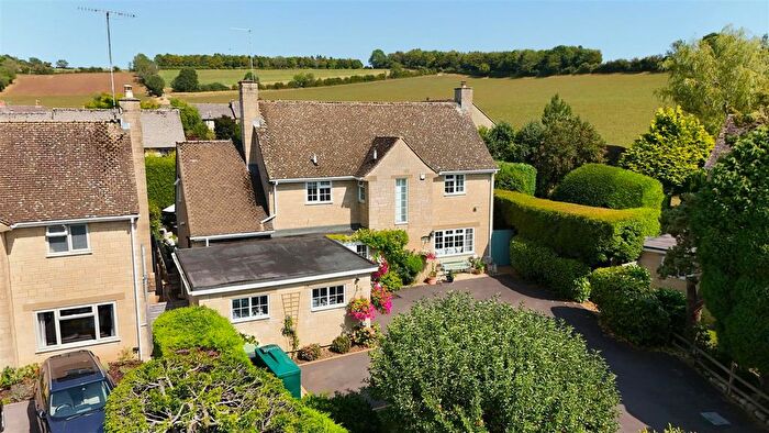 4 Bedroom Detached House For Sale In The Farthings, Withington, Cheltenham, GL54