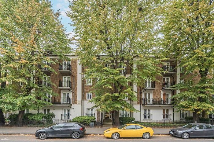 2 Bedroom Flat To Rent In Shillingstone House, Holland Park, London, W14