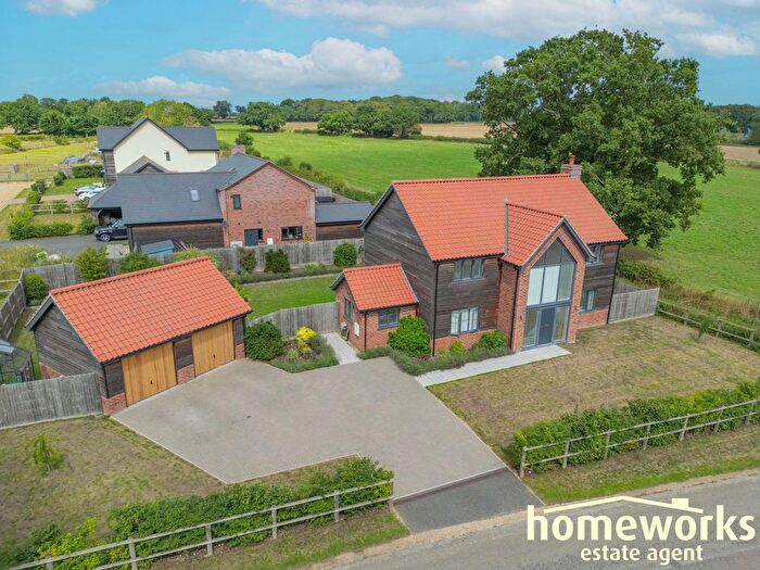 4 Bedroom Detached House For Sale In Albatross Road, Hockering, NR20