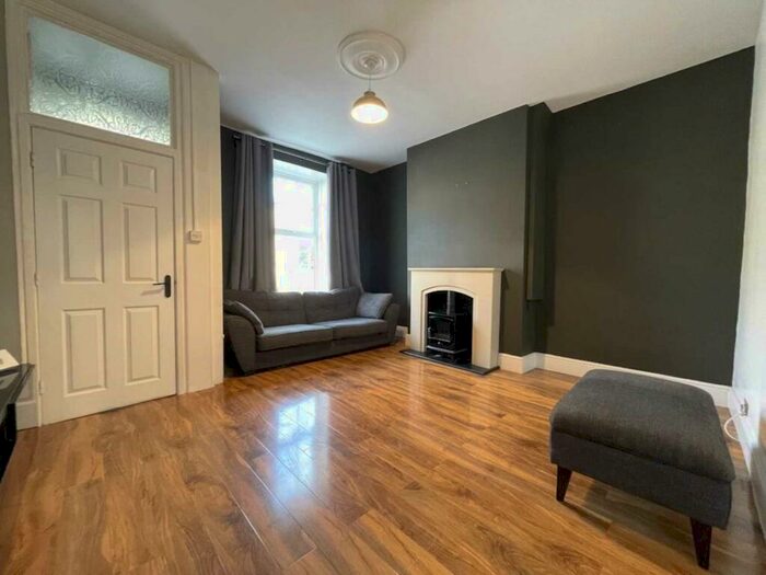 2 Bedroom Terraced House To Rent In Milnrow Road, Shaw, OL2