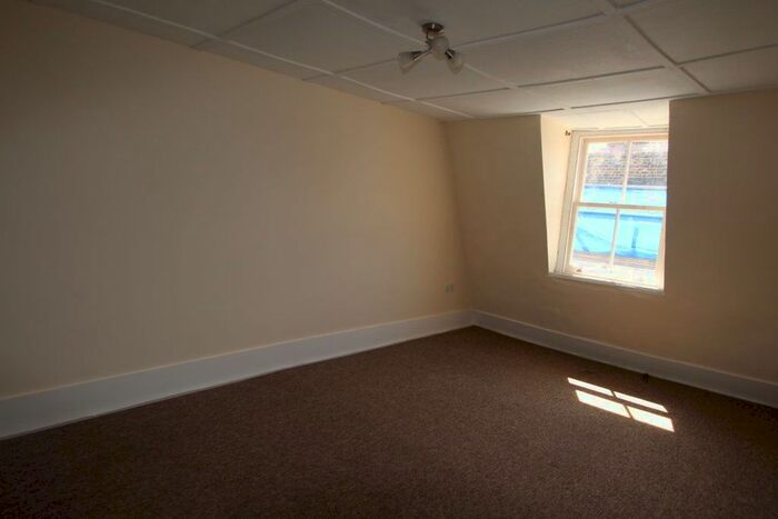 3 Bedroom Maisonette To Rent In Sun Street, Waltham Abbey, EN9