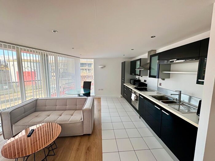 1 Bedroom Flat For Sale In Alaska Apartments, Western Gateway, London, Greater London, E16