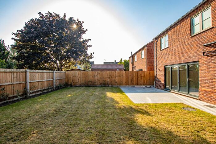 4 Bedroom Detached House For Sale In The Sett, North Wootton, PE30