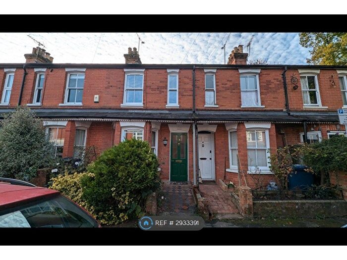 2 Bedroom Terraced House To Rent In Wykeham Road, Farnham, GU9