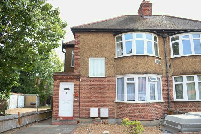 1 Bedroom Flat To Rent In Mill Way, Feltham, TW14