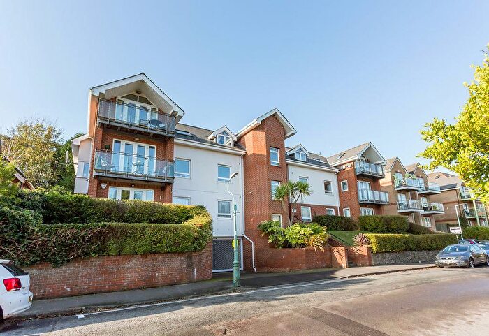 2 Bedroom Apartment To Rent In Studland Road, Bournemouth, BH4