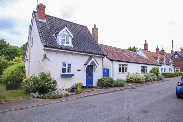 2 Bedroom Detached House For Sale In High Street, Wangford, Beccles, NR34