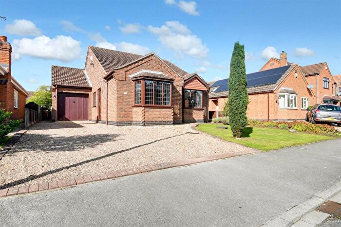 3 Bedroom Bungalow For Sale In Kealholme Road, Messingham, Scunthorpe, DN17