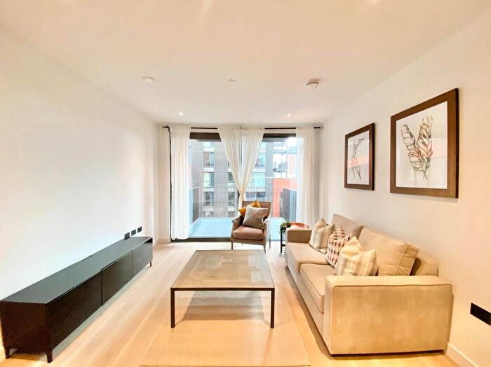 2 Bedroom Apartment To Rent In Viaduct Gardens, Legacy Building, SW11