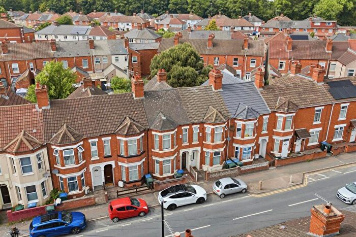 4 Bedroom Terraced House For Sale In Widdrington Road, Coventry, CV1