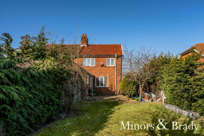 3 Bedroom Semi-Detached House For Sale In Mattishall Lane, Hockering, Dereham, NR20