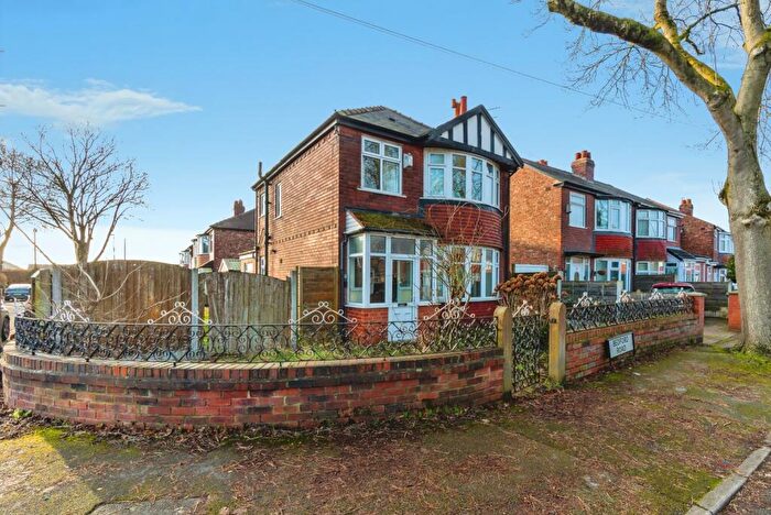 3 Bedroom Detached House For Sale In Bedford Road, Firswood, Manchester, M16
