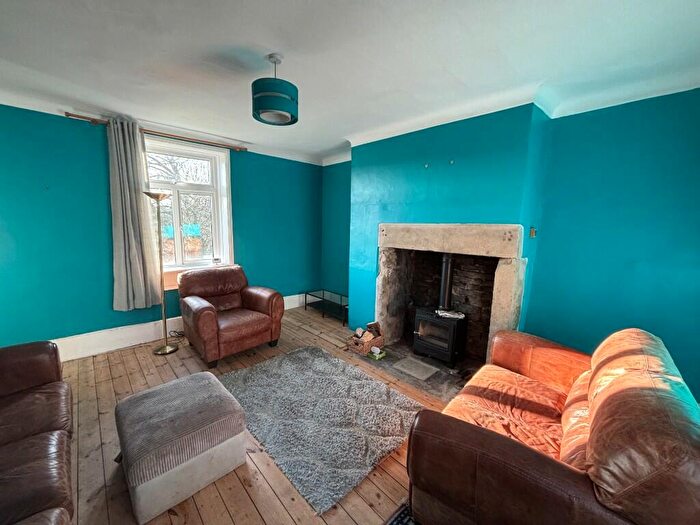 1 Bedroom Terraced House To Rent In Moor Edge, BD16