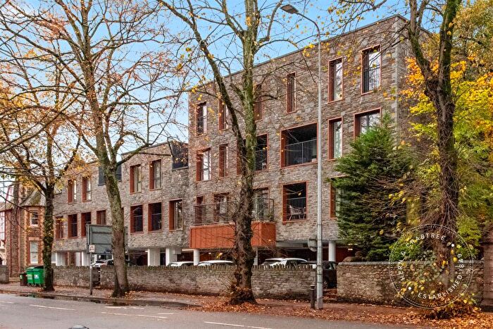 1 Bedroom Apartment For Sale In Sophia Close, Pontcanna, Cardiff, CF11