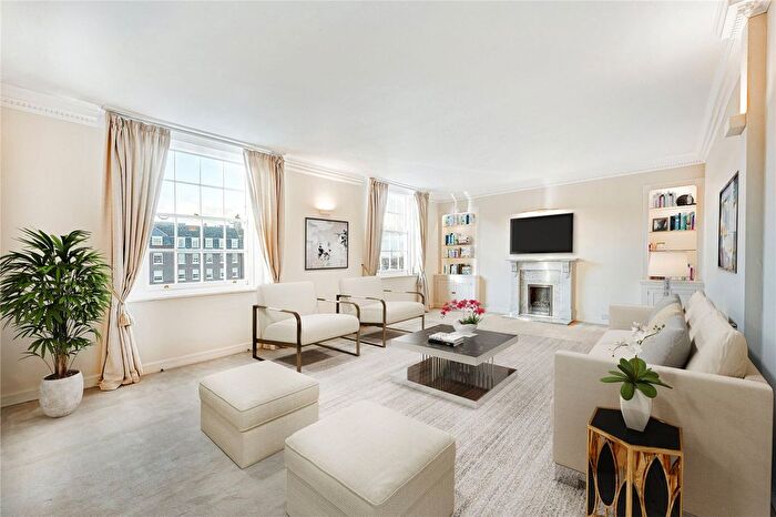 2 Bedroom Flat To Rent In Rivermead Court, Ranelagh Gardens, London, SW6