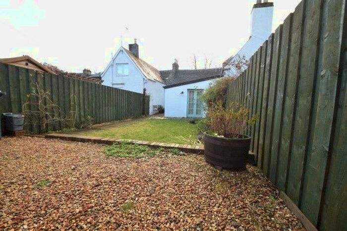 2 Bedroom Town House To Rent In Douglas Row, Inverness, Highland, IV1