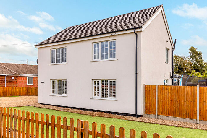 3 Bedroom Detached House For Sale In Spalding Road, Sutterton, Boston, Lincolnshire, PE20