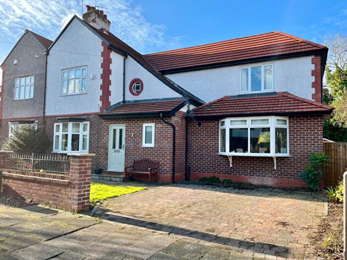 4 Bedroom Semi-Detached House For Sale In Parrs Wood Avenue, Didsbury, Manchester, M20