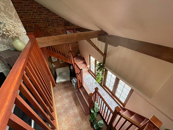 2 Bedroom Cottage To Rent In Ingatestone, CM4