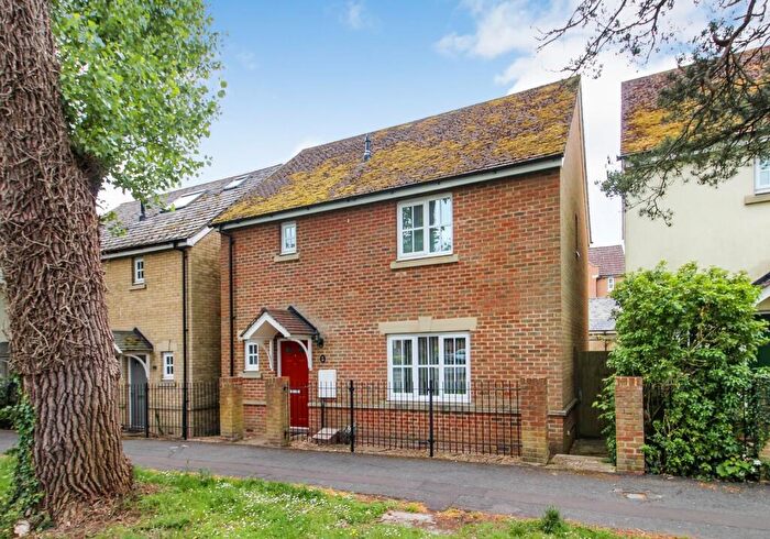 3 Bedroom Detached House For Sale In Ifield Green, Ifield, Crawley, West Sussex., RH11