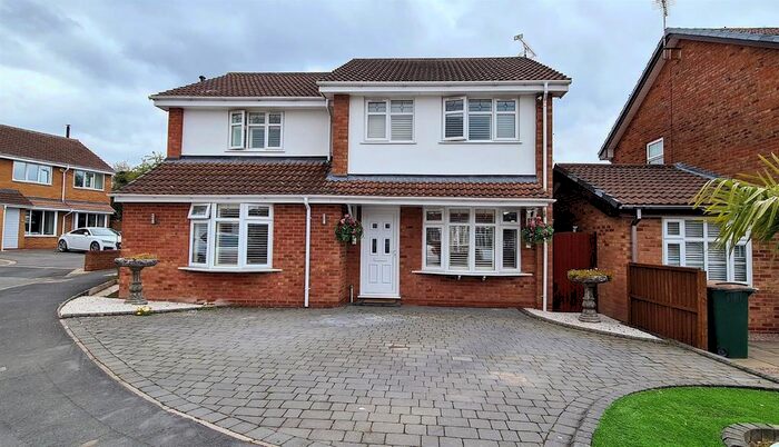 4 Bedroom Detached House To Rent In Appledore Drive, Allesley Green, Coventry, CV5