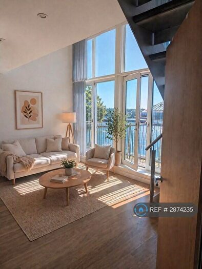 2 Bedroom Penthouse To Rent In Halyards Court, Romford, RM1