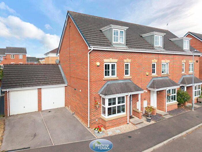 4 Bedroom Town House For Sale In Samian Close, Worksop, S81