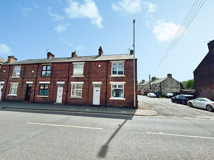 2 Bedroom End Of Terrace House For Sale In Main Street, Ryton, NE40