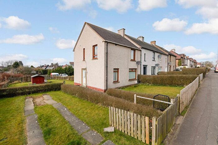 4 Bedroom Semi-Detached House For Sale In Bathgate Road, Blackburn, EH47