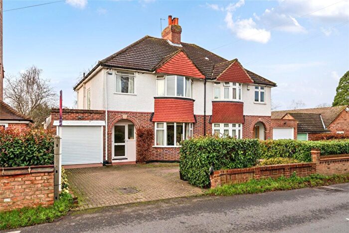 3 Bedroom Semi Detached House For Sale In Goddington Lane, Orpington, BR6
