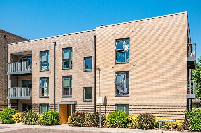 1 Bedroom Flat For Sale In Merriam Close, Highams Park, London, E4