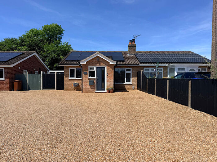 2 Bedroom Semi-Detached Bungalow For Sale In Woodside Close, Attleborough, Norfolk, NR17