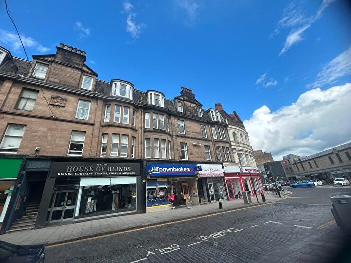 2 Bedroom Flat To Rent In Murray Place, Stirling Town, Stirling, FK8