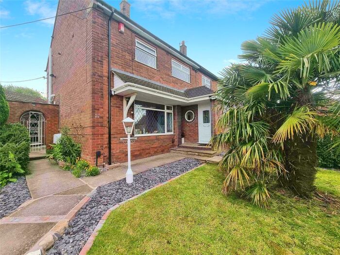 3 Bedroom Semi-Detached House To Rent In Croftfield Street, Stoke-On-Trent, Staffordshire, ST2