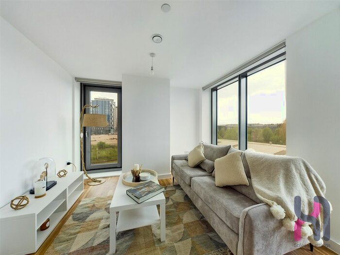 2 Bedroom Flat To Rent In Media City, Michigan Point Tower D, Michigan Avenue, Salford, M50