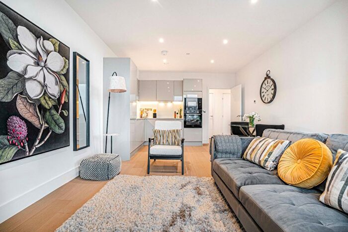 2 Bedroom Flat For Sale In Bookbinder Point, Bollo Lane, W3