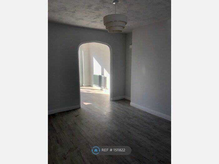 3 Bedroom End Of Terrace House To Rent In Edgeway Road, Blackpool, FY4