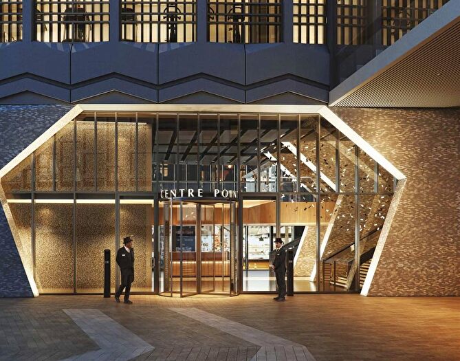 2 Bedroom Flat To Rent In Centre Point Residences, London, WC1A