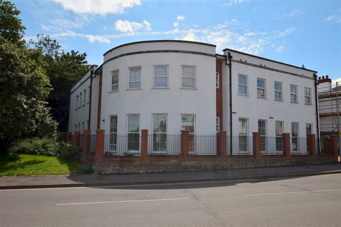 2 Bedroom Flat To Rent In Brampton Place, Walfords Close, Harlow, CM17