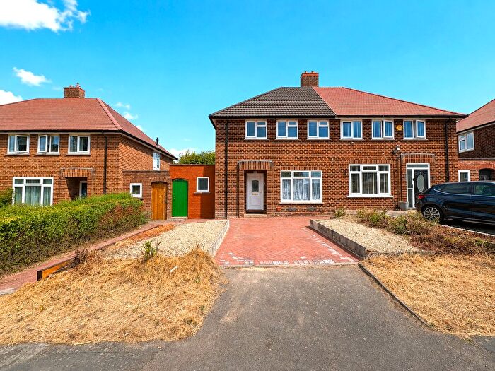 3 Bedroom Semi-Detached House To Rent In Chadwick Road, Sutton Coldfield, West Midlands, B75