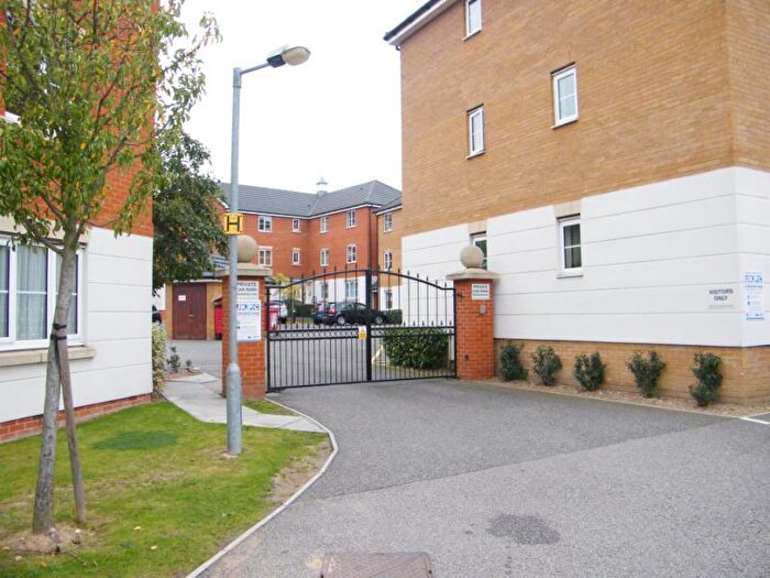 2 Bedroom Apartment To Rent In Sachfield Drive, Chafford Hundred, RM16