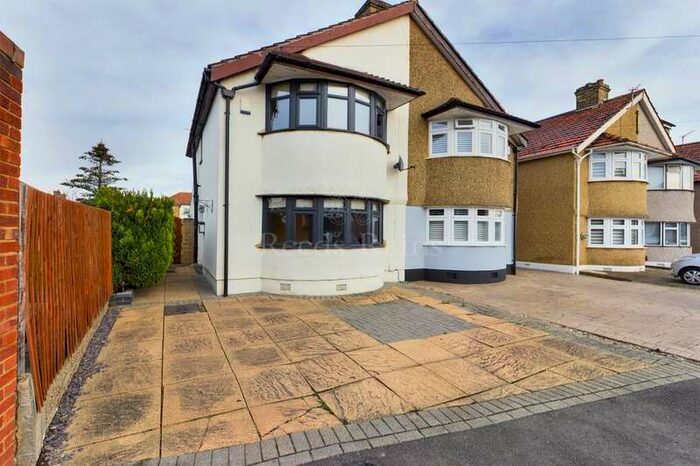 2 Bedroom Semi-Detached House To Rent In Swanley Road, Welling, DA16
