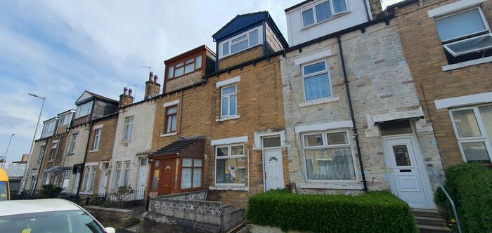 4 Bedroom Terraced House To Rent In Rothesay Terrace, Bradford, BD7